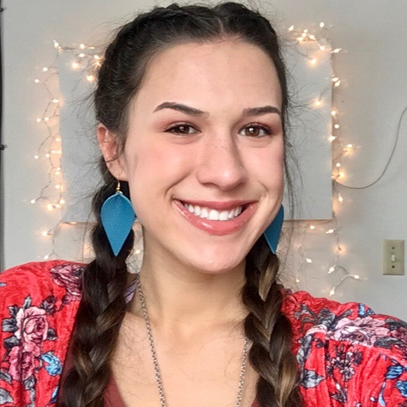 Meet your Posher, Savannah - Picture 1 of 1